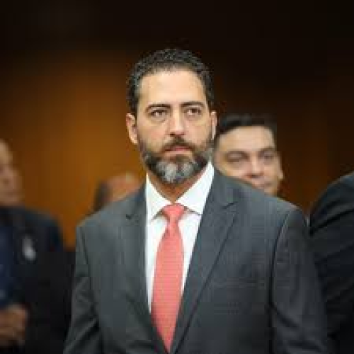 Lei proposta por Lucas do Vale é Sancionada e vai reforçar assistência e amplia rede de apoio aos pacientes com câncer em Goiás