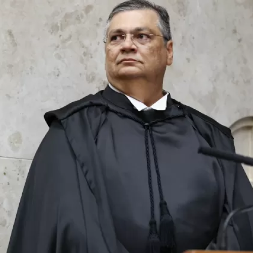 Ministro Flávio Dino manda PF investigar R$ 694 milhões em emendas com indícios de irregularidades