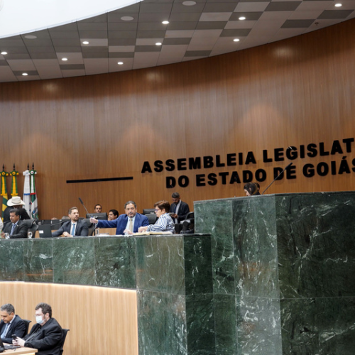 Assembleia aprova proposta que facilita pagamento de débitos de licenciamento de veículos em Goiás através da proposição nº 8.599/25