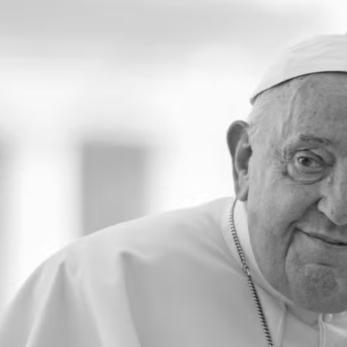 Morre Francisco, o papa que lutou para mudar a Igreja